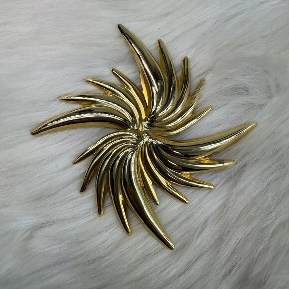 Vintage Gold Tone Abstract Starburst Pinwheel Large Pin Brooch - Picture 1 of 6